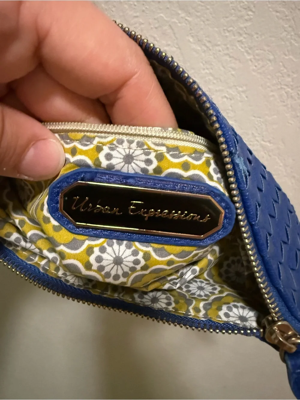 Urban Expressions Blue Woven Wristlet Clutch Vegan Leather - Picture 6 of 6